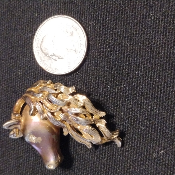 Vintage Brown Enamel Gold Tone Horse Head Brooch w/ White Rhinestone Eye - Picture 8 of 8